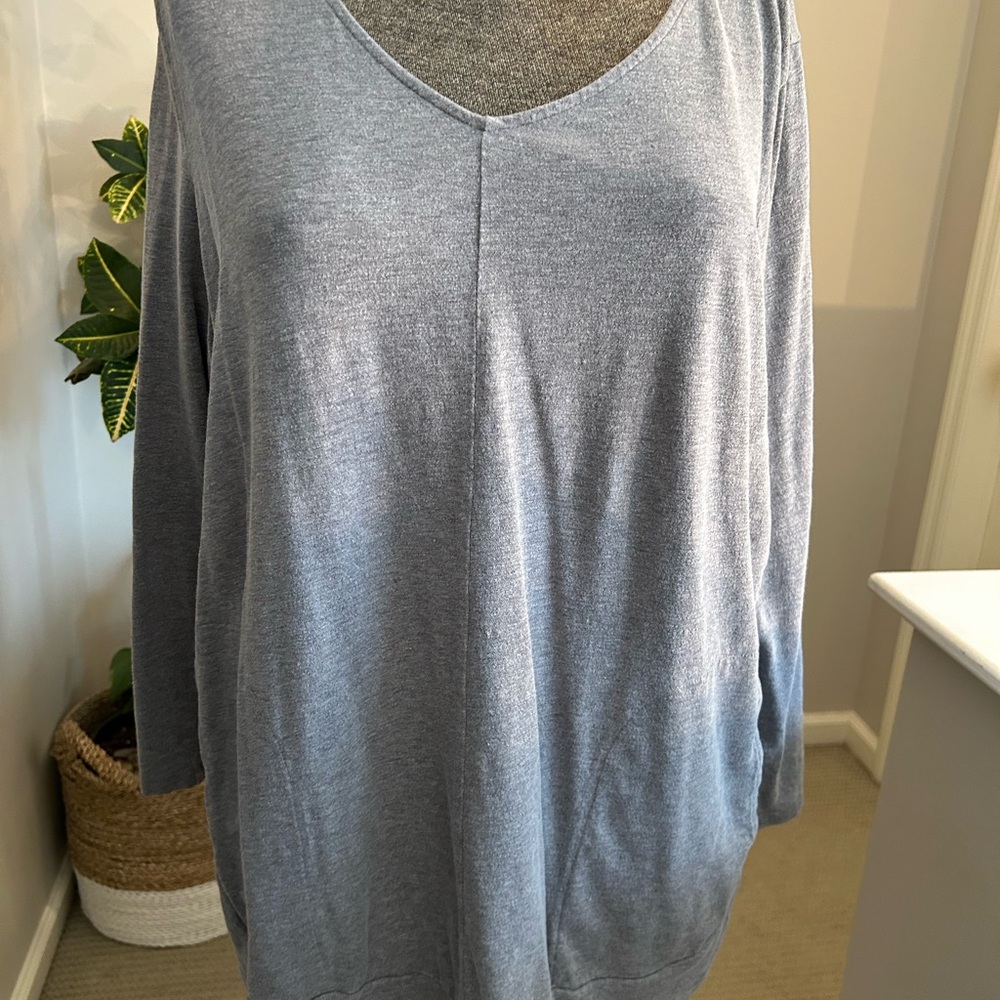 Light gray Women's V-Neck Long Sleeve Tunic